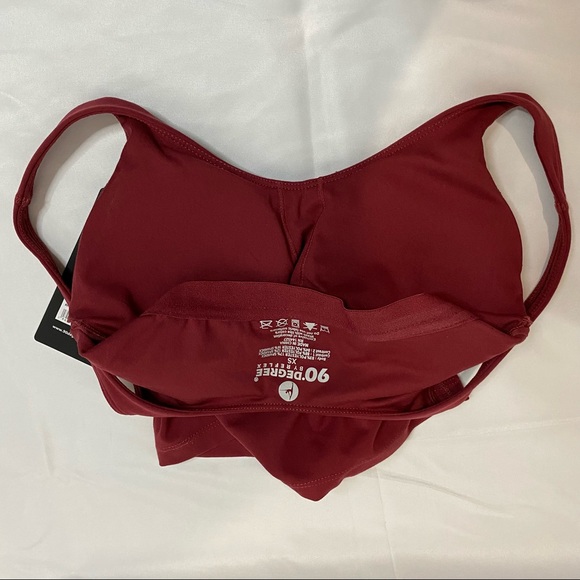 Longline Bra/Cropped Tank. Flexform Athletic Top in Raspbery Red. 90° by Reflex - Picture 10 of 13